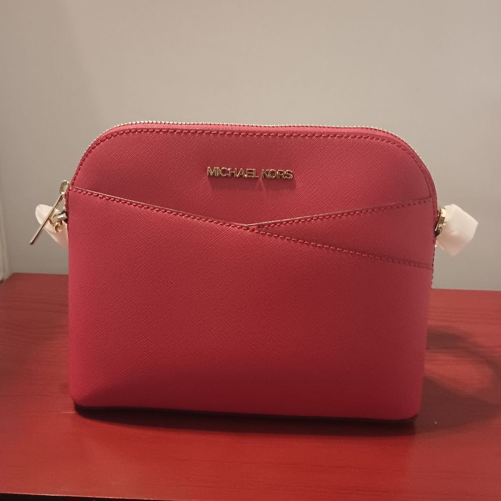 👑👜🔥MK Michael Kors Bright Red Jet Set Travel MD Dome XCross XBody Leather ‼️